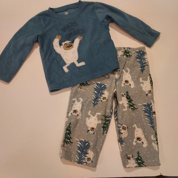 Just One You by Carter's Roars and Snores Abnomal Snowman PJ Set in Size 18M - Picture 1 of 8
